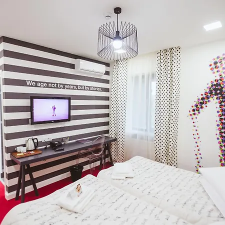 Lol Et Lola Hotel