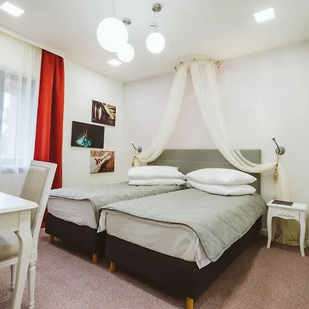 Lol Et Lola Κλουζ-Ναπόκα