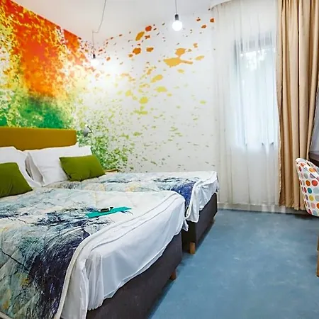 Hotell Lol Et Lola 3*