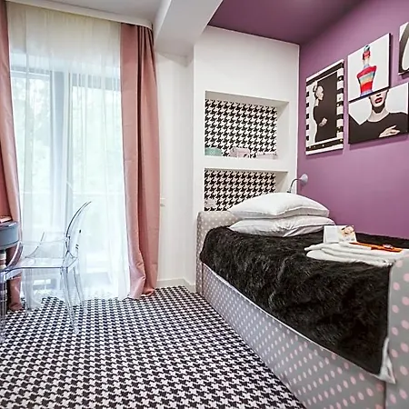 Hotell Lol Et Lola 3*
